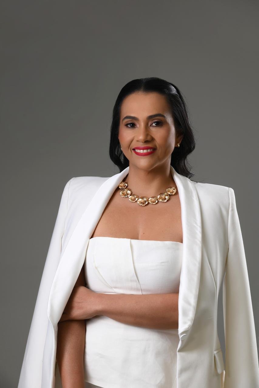Dra. Charliene da Silva Varão